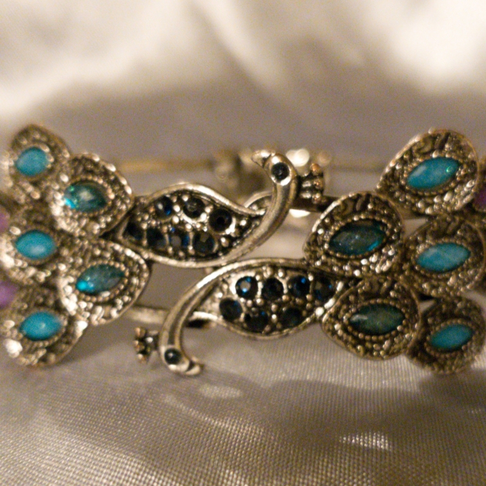 Vintage Peacock Bracelet and matching Earrings set